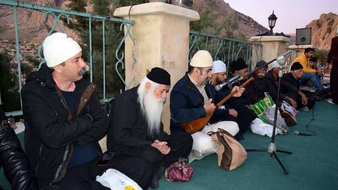 Labarin wani addini da ba a san shi ba mai suna 'Yarsan' Labarin wani addini da ba a san shi ba mai suna 'Yarsan'