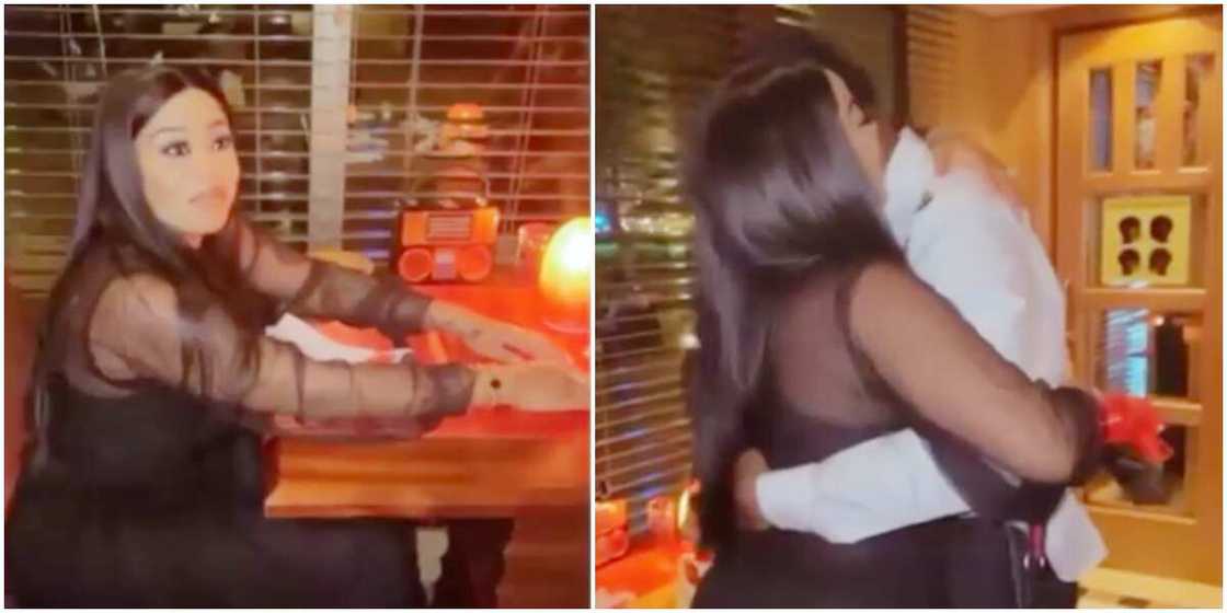 Celebrity stylist Toyin Lawani comes hard at popular IG blog over claims made about her fiance Celebrity stylist Toyin Lawani comes hard at popular IG blog over claims made about her fiance