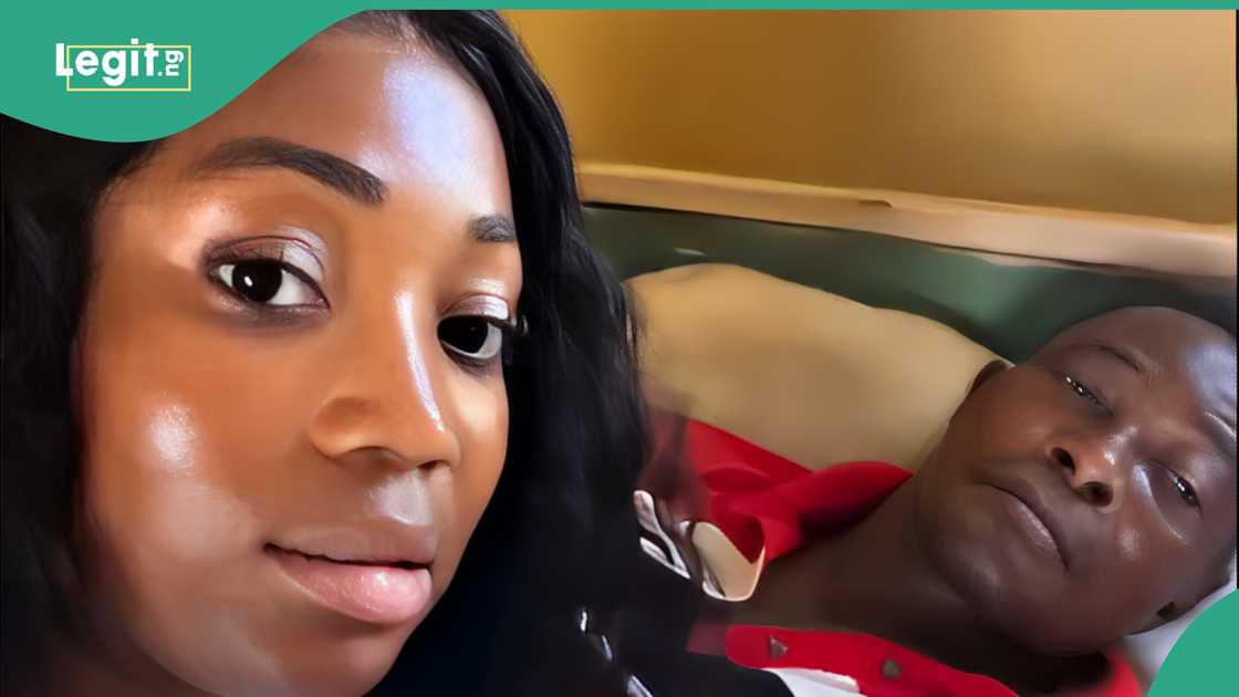 Lady cries out as she alleged police officer stabbed her dad in Ekiti Lady cries out as she alleged police officer stabbed her dad in Ekiti