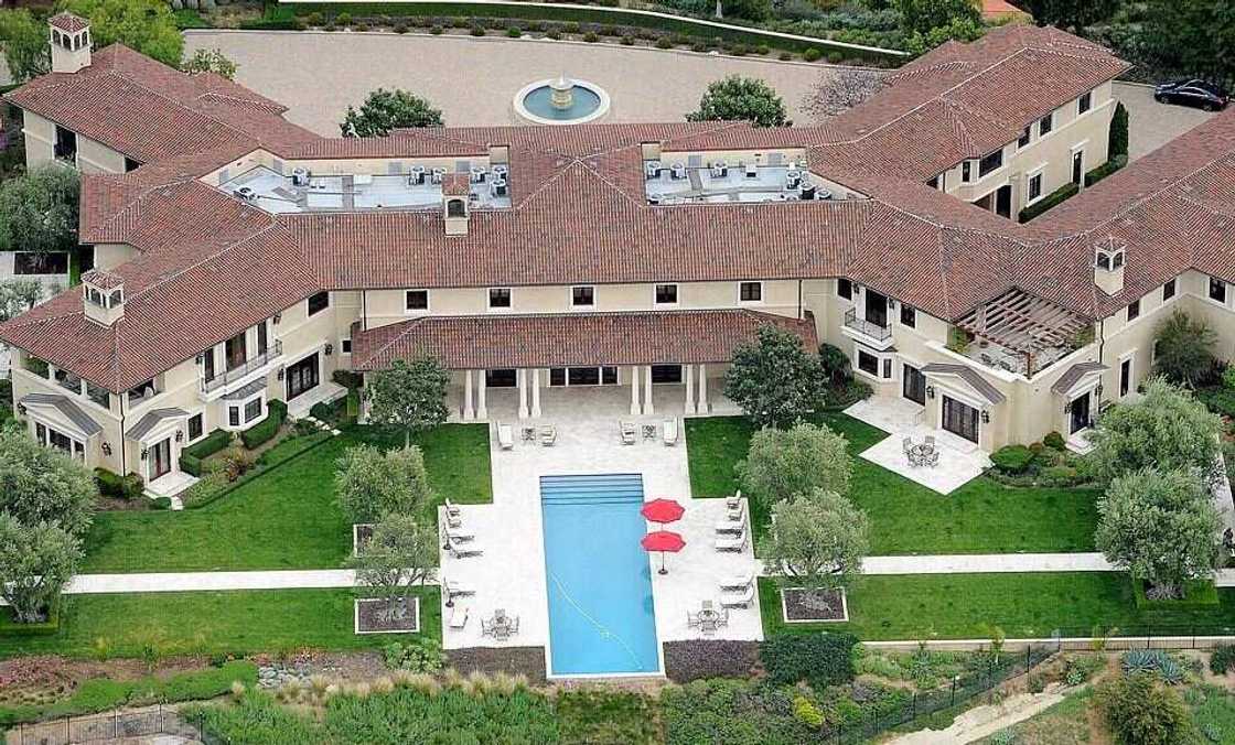 Prince Harry and Meghan Markle reportedly staying at Tyler Perry’s N7 billion mansion in LA (photos) Prince Harry and Meghan Markle reportedly staying at Tyler Perry’s N7 billion mansion in LA (photos)