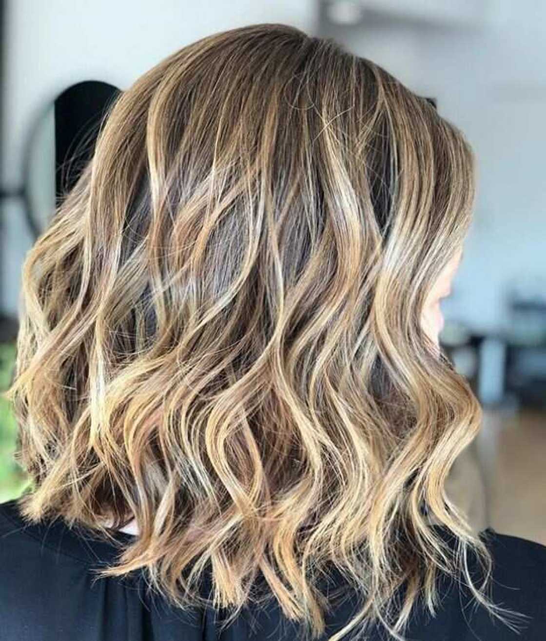 Blonde highlights on brown hair Blonde highlights on brown hair