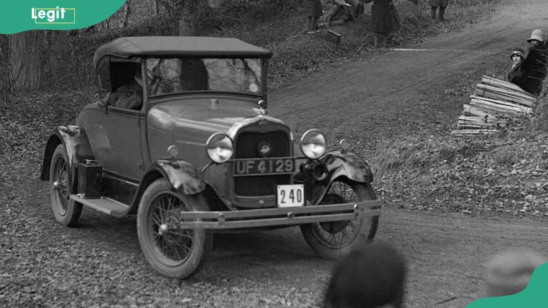 Ford Model A 2-seater of AJ Midgely competing in the Sunbeam Motor Car Club Bognor Trial, 1929