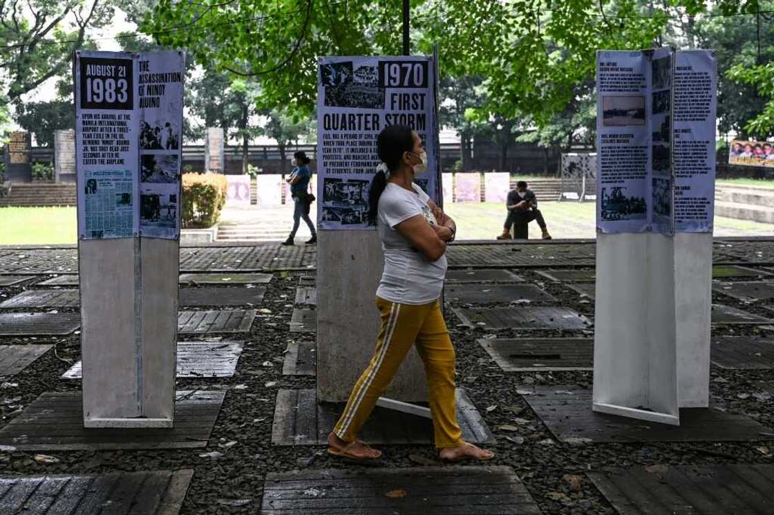 Amnesty estimates thousands of people were killed and tens of thousands tortured and imprisoned after Marcos imposed martial law on September 21, 1972 Amnesty estimates thousands of people were killed and tens of thousands tortured and imprisoned after Marcos imposed martial law on September 21, 1972