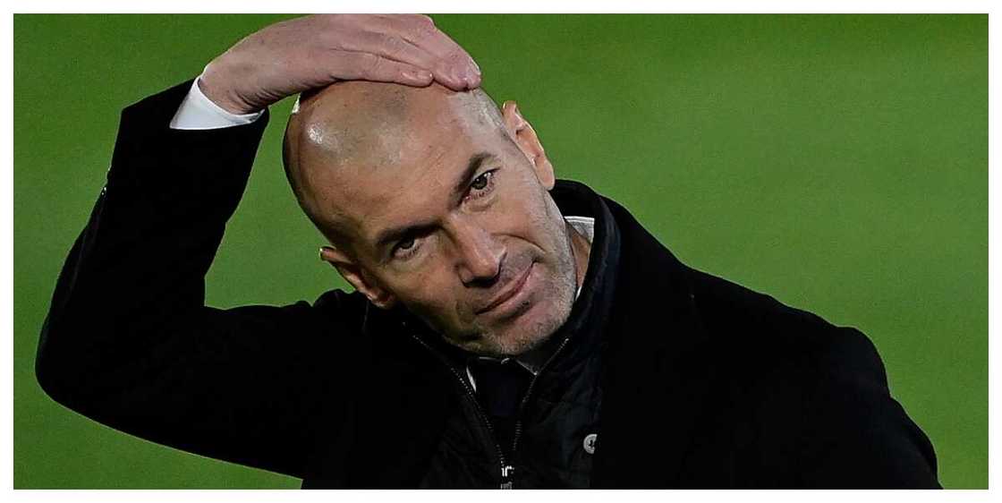 Real Madrid drop points against Real Sociedad as Barcelona go into 2nd place on La Liga table Real Madrid drop points against Real Sociedad as Barcelona go into 2nd place on La Liga table
