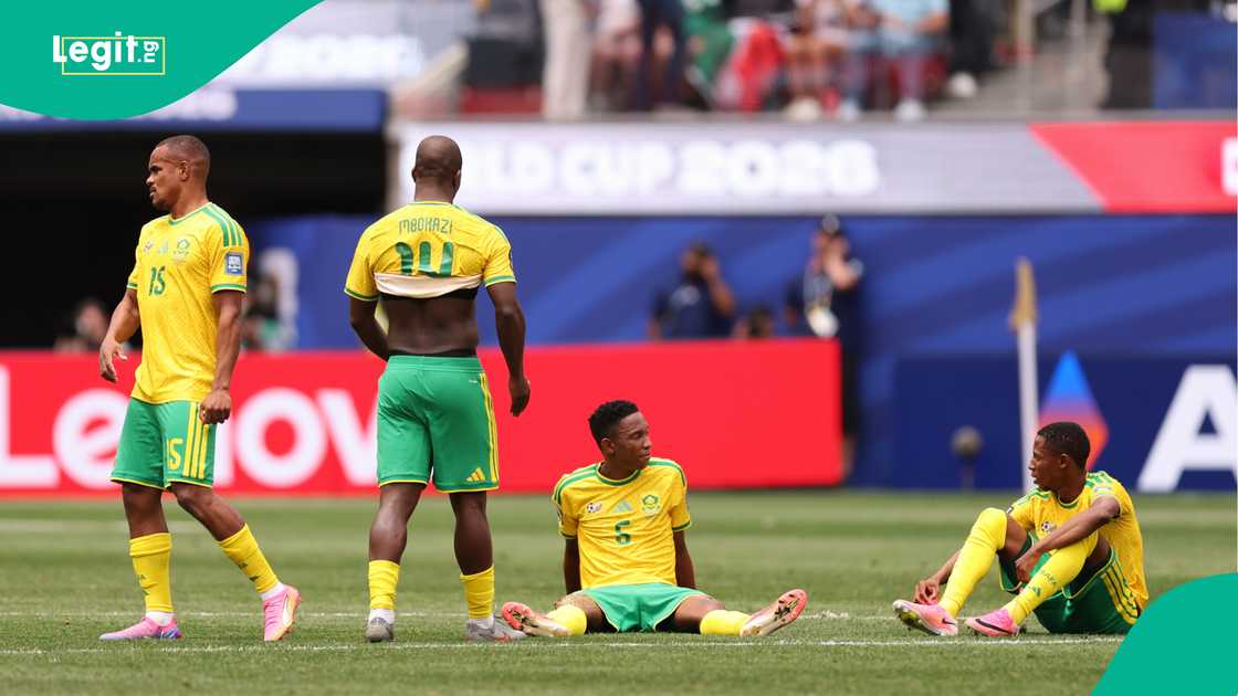 South Africa players dejected after their elimination from the FIFA World Cup 2026 against Canada in Los Angeles. Photo by Fran Santiago