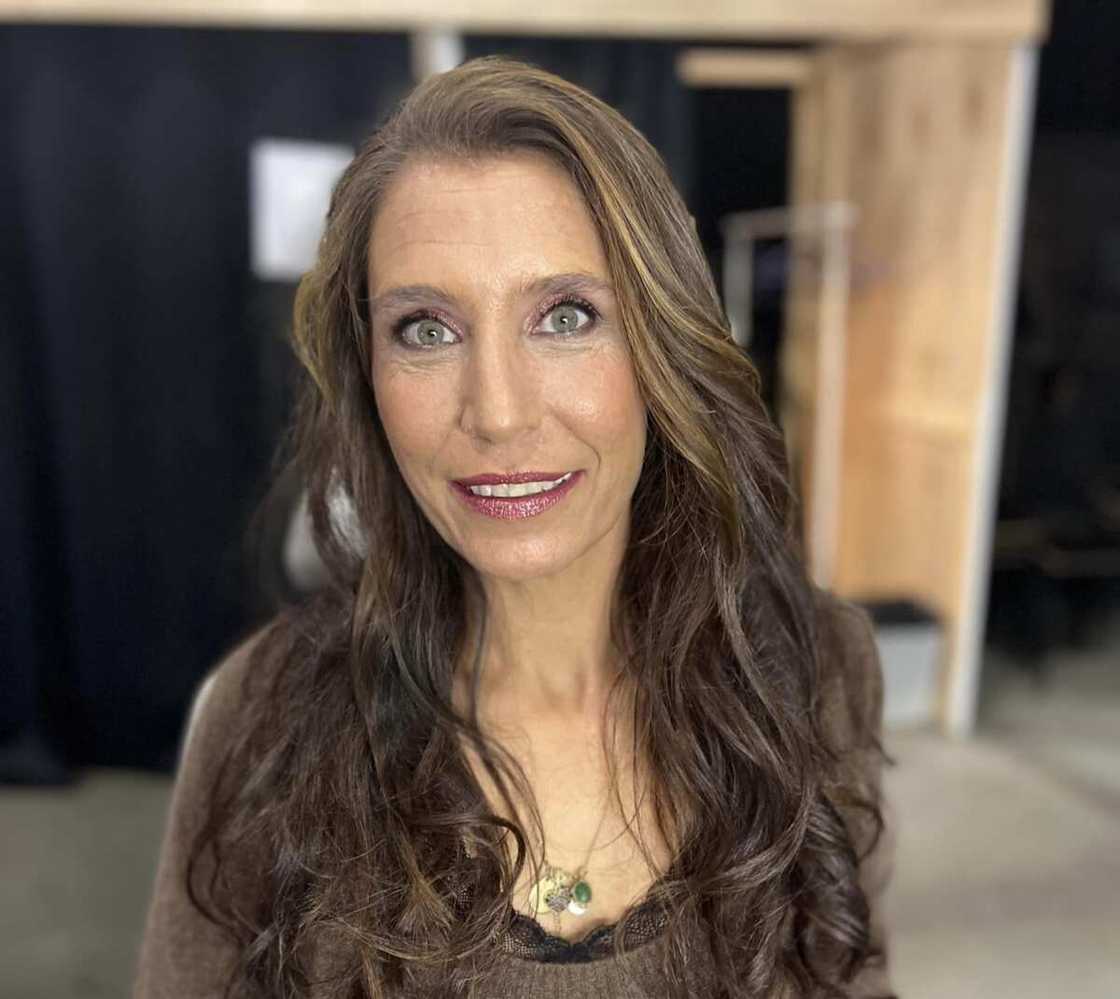 Emily Bécaud Emily Bécaud