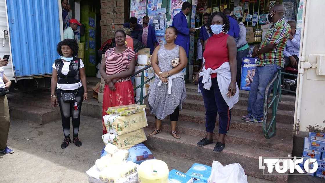 Wellwishers come to the rescue of Kayole woman, seven children evicted of KSh 6000 rent arears Wellwishers come to the rescue of Kayole woman, seven children evicted of KSh 6000 rent arears