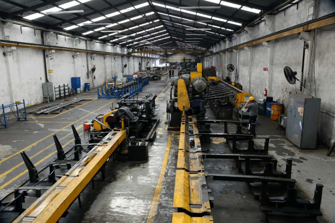 Many interpreted Sheinbaum's proposal of a tariff hike on China and other countries with which Mexico has no free-trade agreements as a capitulation to her powerful northern counterpart Many interpreted Sheinbaum's proposal of a tariff hike on China and other countries with which Mexico has no free-trade agreements as a capitulation to her powerful northern counterpart