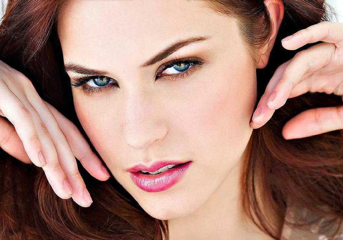 Alexis Knapp Alexis Knapp
