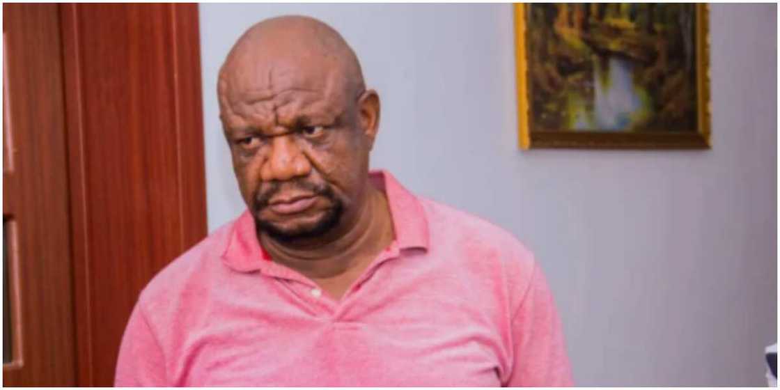 Reactions as veteran actor Alex Usifo is spotted doing push-ups in viral video