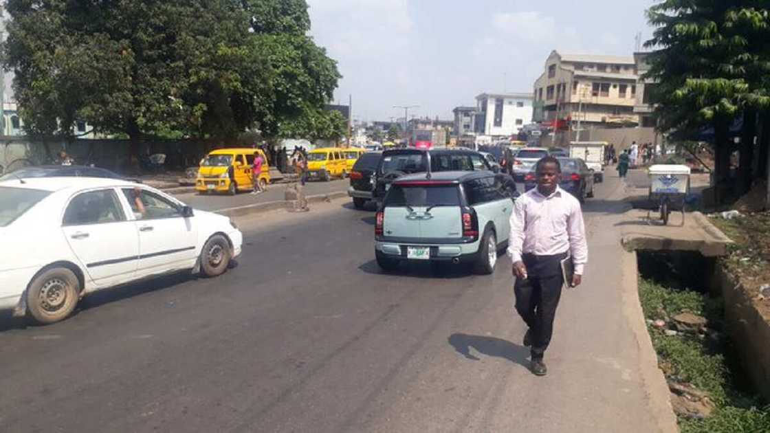Da dumi dumi: Direbobi sun shiga zanga zanga a Lagos Da dumi dumi: Direbobi sun shiga zanga zanga a Lagos