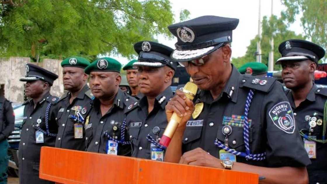 Rundunar 'yan sandan Kano ta haramta zanga-zanga a jihar. Rundunar 'yan sandan Kano ta haramta zanga-zanga a jihar.