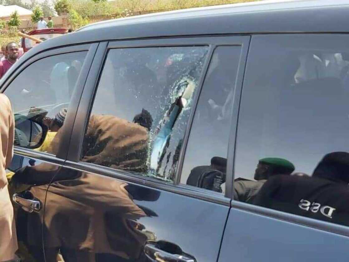 Danjuma Goje: Thugs Attack Former Governor, Prevent Him from Entering Gombe Danjuma Goje: Thugs Attack Former Governor, Prevent Him from Entering Gombe