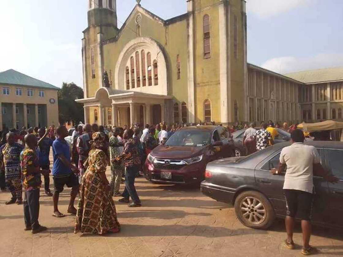 Anambra Catholic crises escalates Anambra Catholic crises escalates