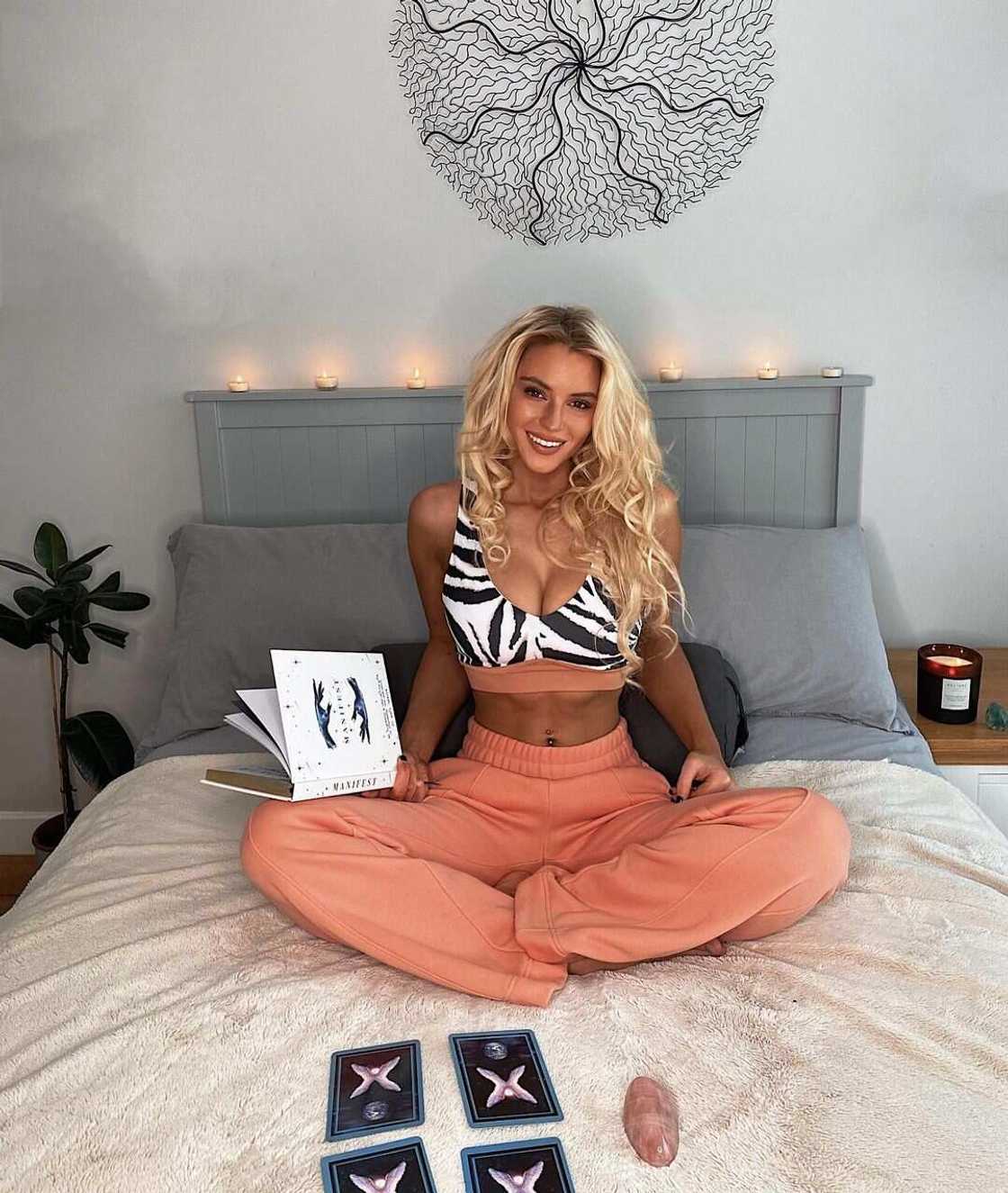 Lucie Rose Lucie Rose