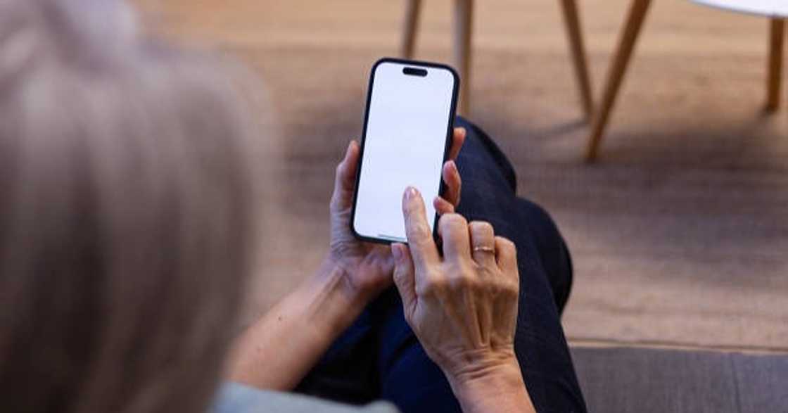 Lady reacts after dialling her late mother's phone number and someone picked. Lady reacts after dialling her late mother's phone number and someone picked.