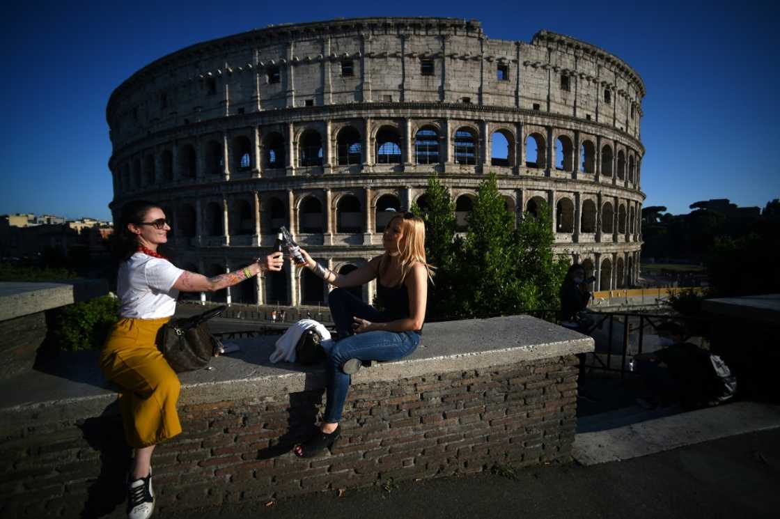 One for the road: Nine times more young people are leaving Italy than are migrating there One for the road: Nine times more young people are leaving Italy than are migrating there
