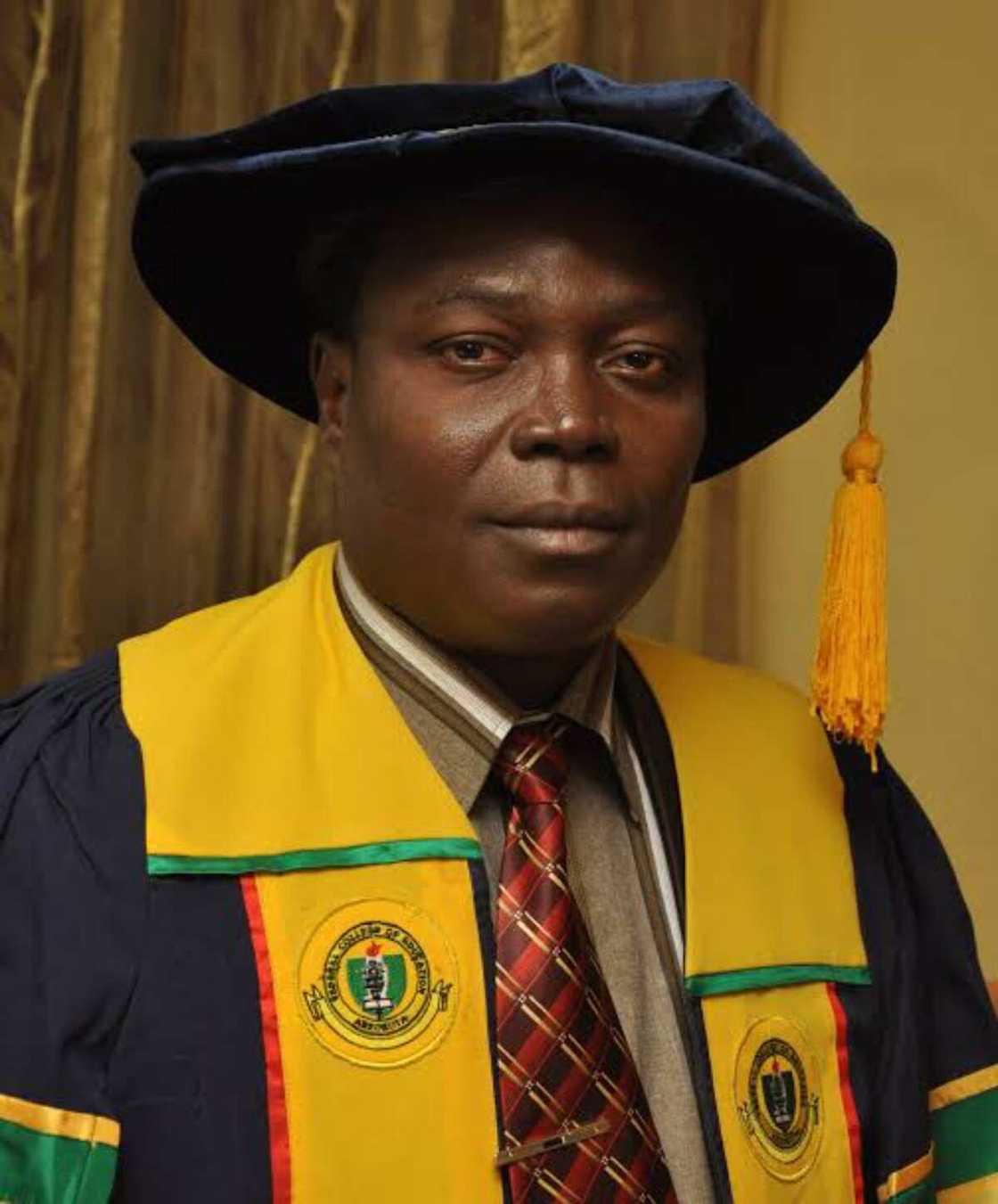 'Yan bindiga sun sace tsohon shugaban kwalejin ilmi 'Yan bindiga sun sace tsohon shugaban kwalejin ilmi