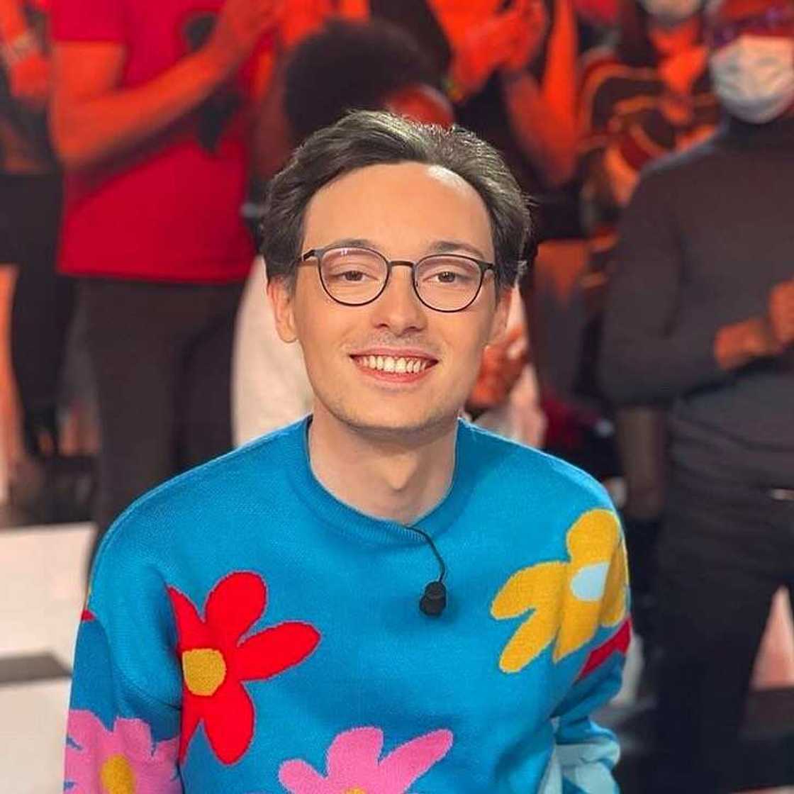 coming out d'un chroniqueur de TPMP coming out d'un chroniqueur de TPMP