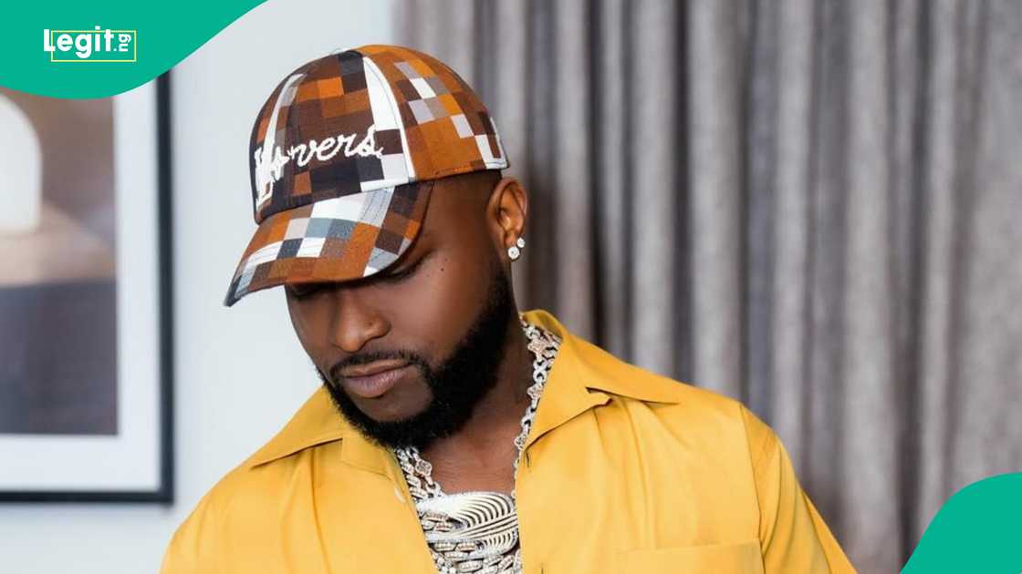 Man makes choice between $100,000, Davido, Wizkid and Burna Boy