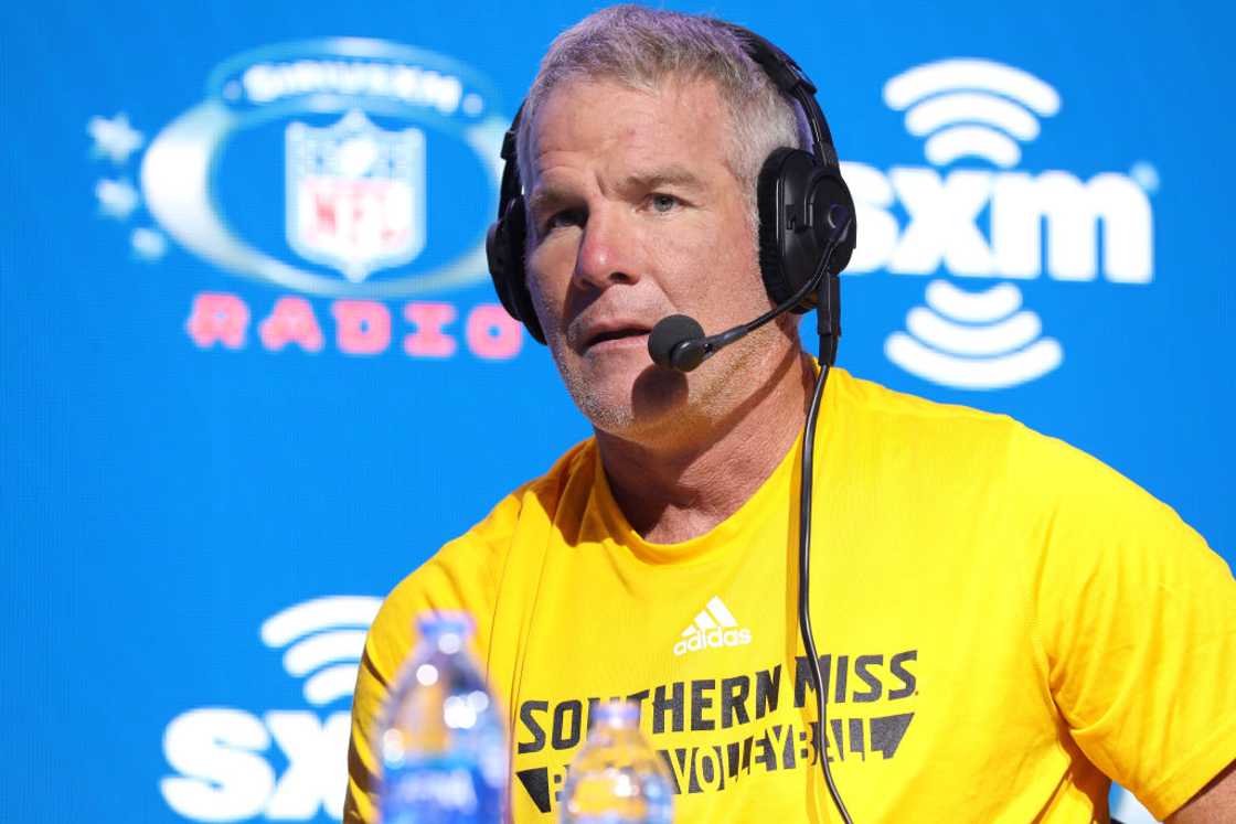 Brett Favre speaks during a game at the 2020 Super Bowl