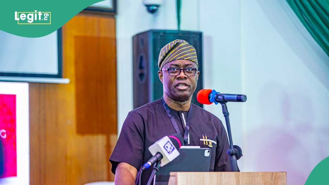Oyo: Governor Makinde bans ‘sign out’ festivities in secondary schools