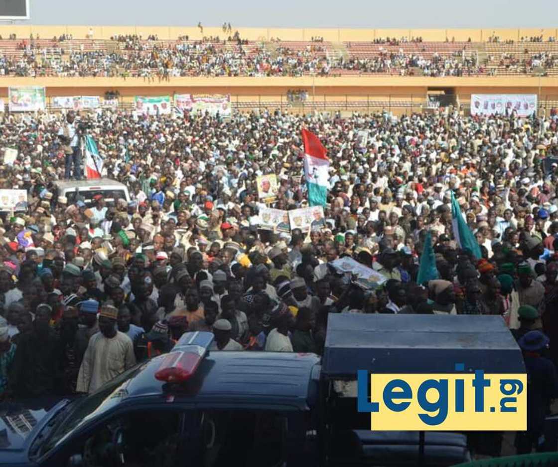 Yanzu-yanzu: Yayinda Atiku ya tafi Daura yau, Buhari ya dira jihar Adamawa Yanzu-yanzu: Yayinda Atiku ya tafi Daura yau, Buhari ya dira jihar Adamawa