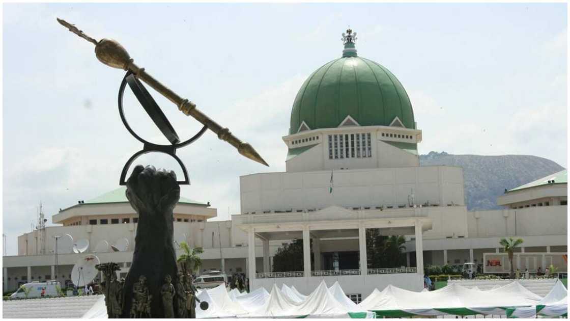 Rikici ya barke kan kwangilar N42bn na gyaran zauren majalisar tarayya Rikici ya barke kan kwangilar N42bn na gyaran zauren majalisar tarayya