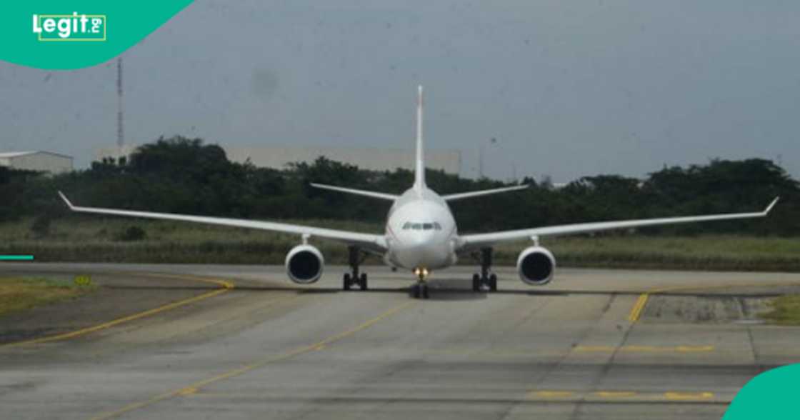 Lady gets into heated altercation with airport staff who alleged that she's not Nigerian.