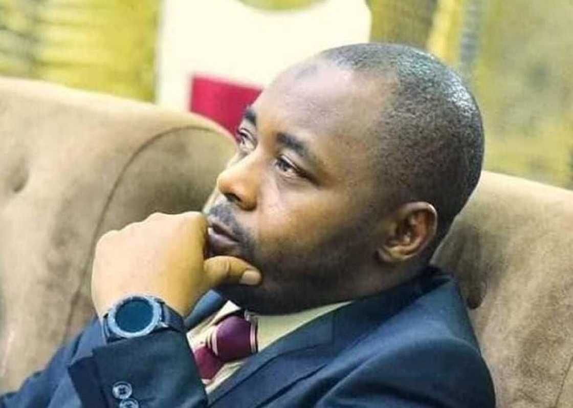 'Yan sanda sun gayyaci Muhuyi yayin da majalisar Kano tayi watsi da umarnin kotu 'Yan sanda sun gayyaci Muhuyi yayin da majalisar Kano tayi watsi da umarnin kotu