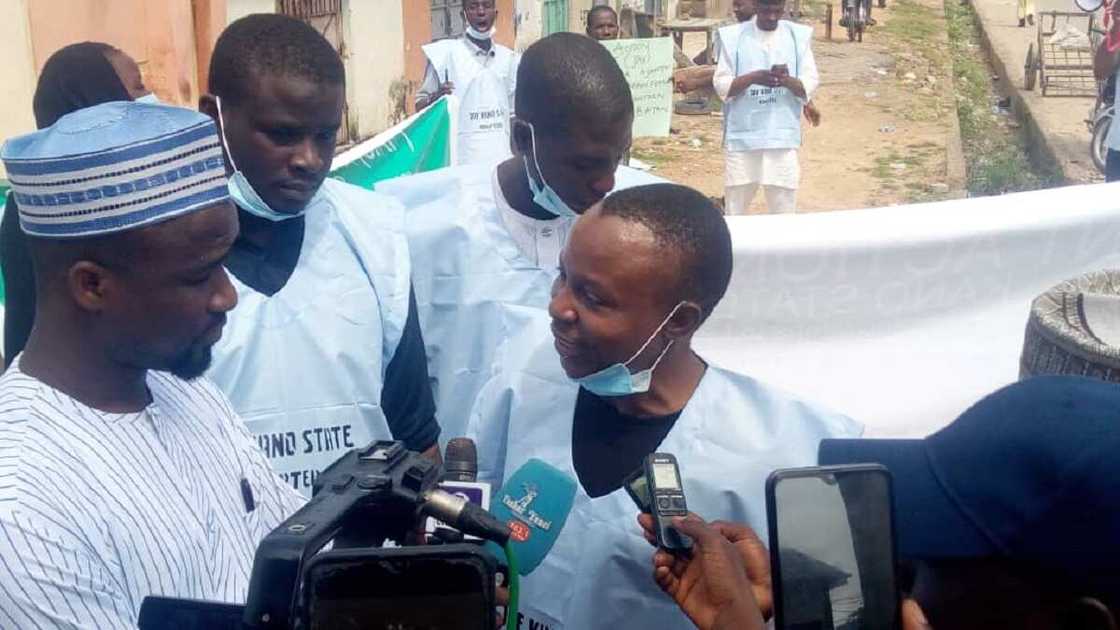 Tsadar rayuwa: Jami'an tsaro sun hana yin zanga-zanga a Kano (Hotuna)