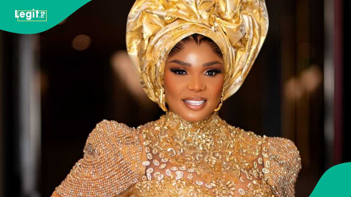 Comedian Jectimi advises Iyabo Ojo, says she should not stoop low to VDM's level Comedian Jectimi advises Iyabo Ojo, says she should not stoop low to VDM's level