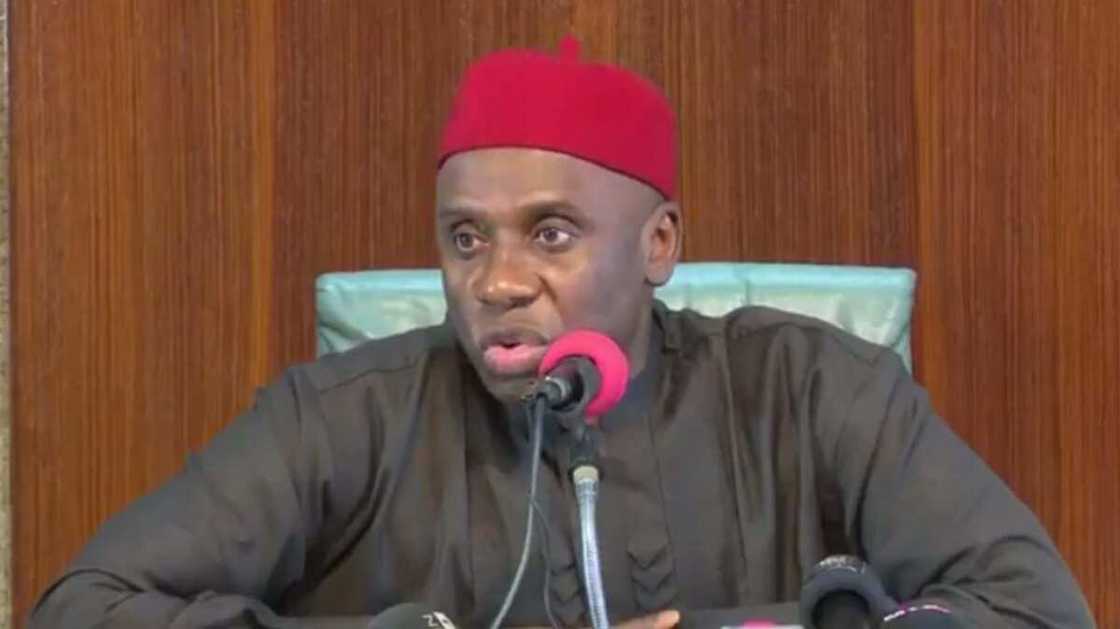 Kada ku barnata kuri'unku, ku zabe ni – Amaechi ga wakilan APC