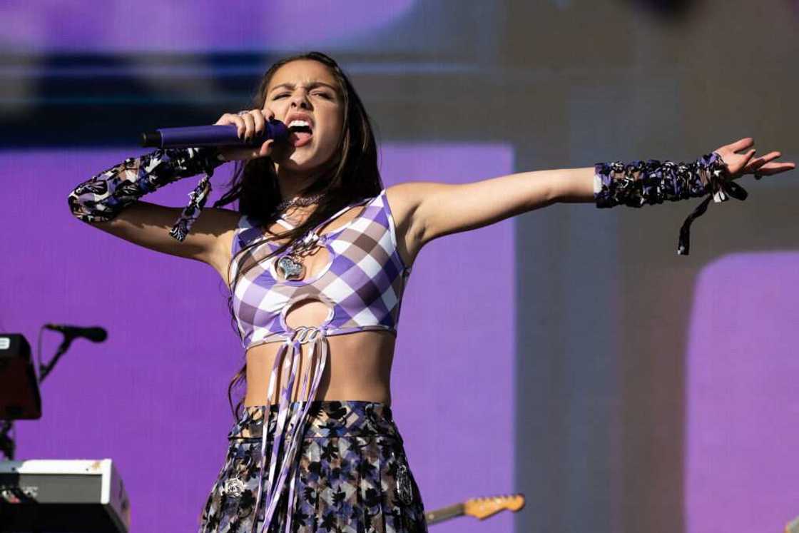 where are Olivia Rodrigo's parents from where are Olivia Rodrigo's parents from