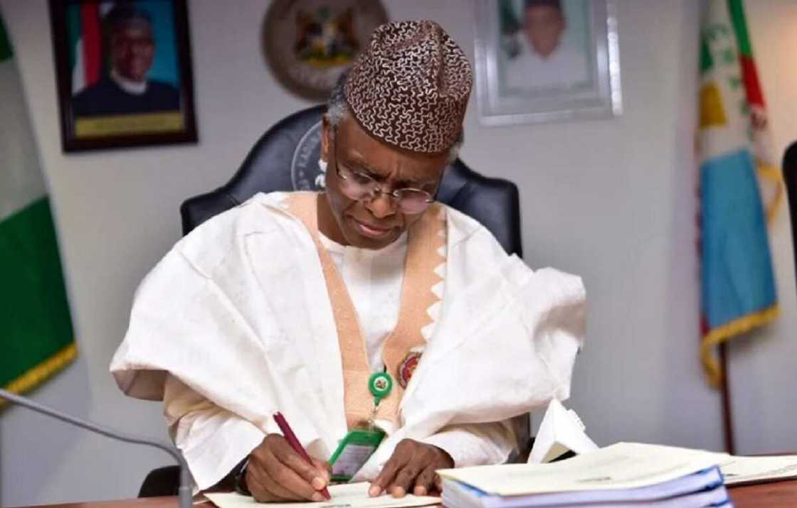 Gwamnatin Jihar Kaduna ta sallami ma'aikata 286 daga aiki Gwamnatin Jihar Kaduna ta sallami ma'aikata 286 daga aiki