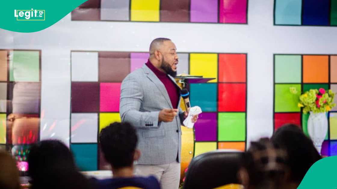Apostle Kofi King delivering his 2026 prophecy, urging Nigerians to pray amid concerns about insecurity. Apostle Kofi King delivering his 2026 prophecy, urging Nigerians to pray amid concerns about insecurity.