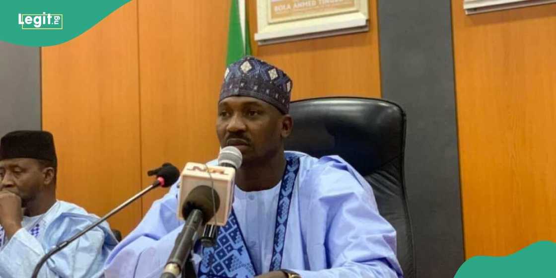 Governor Ahmed Aliyu Sokoto of Sokoto State has announced the commissioning of remodeled Ruggar Wauru Juma’at Mosque, stating that the Ramadan Feeding Program and centres would be increased. He revealed plans to pay salaries to Imams and Muazzins. Governor Ahmed Aliyu Sokoto of Sokoto State has announced the commissioning of remodeled Ruggar Wauru Juma’at Mosque, stating that the Ramadan Feeding Program and centres would be increased. He revealed plans to pay salaries to Imams and Muazzins.