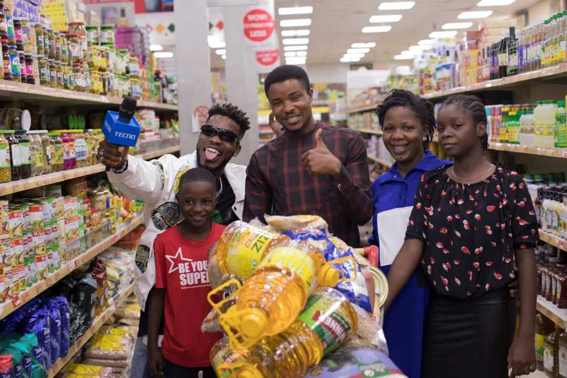 21 Lucky Users to Win a 30 Seconds Shopping Spree on the TECNO Valentine Show Me Love Promo 21 Lucky Users to Win a 30 Seconds Shopping Spree on the TECNO Valentine Show Me Love Promo