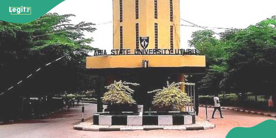 3 Abia varsity medical students die in auto crash 3 Abia varsity medical students die in auto crash