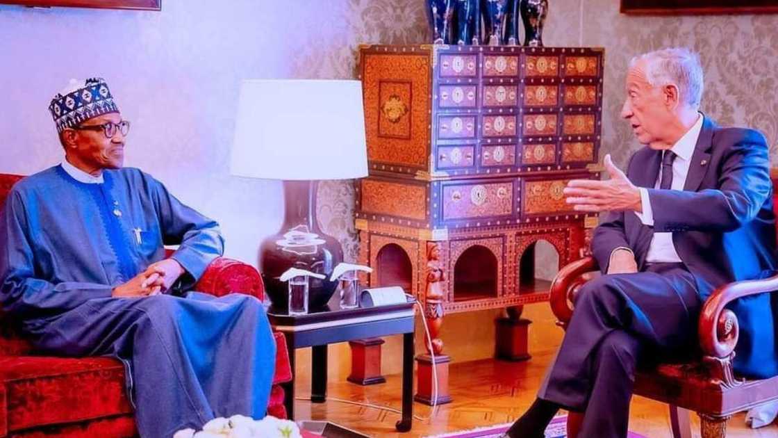 Garba Shehu ya karyata labarin gudun hijirar Buhari Garba Shehu ya karyata labarin gudun hijirar Buhari