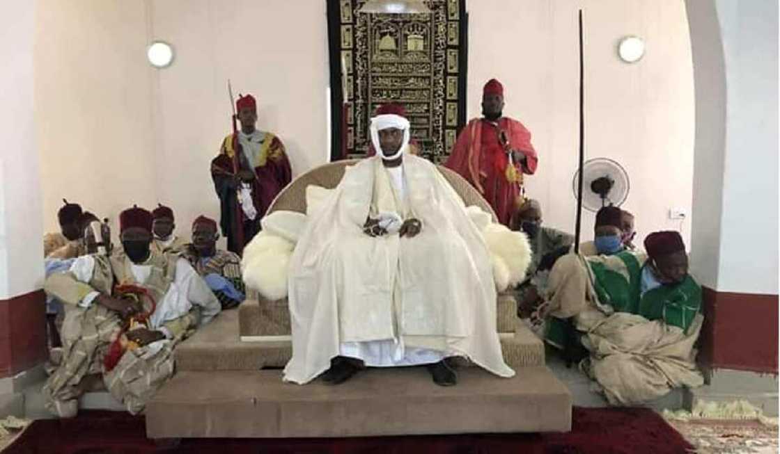 Shehun Borno ya amince da dawo da tubabbun 'yan Boko Haram cikin jama'a da suka yi wa ta'addanci a baya Shehun Borno ya amince da dawo da tubabbun 'yan Boko Haram cikin jama'a da suka yi wa ta'addanci a baya