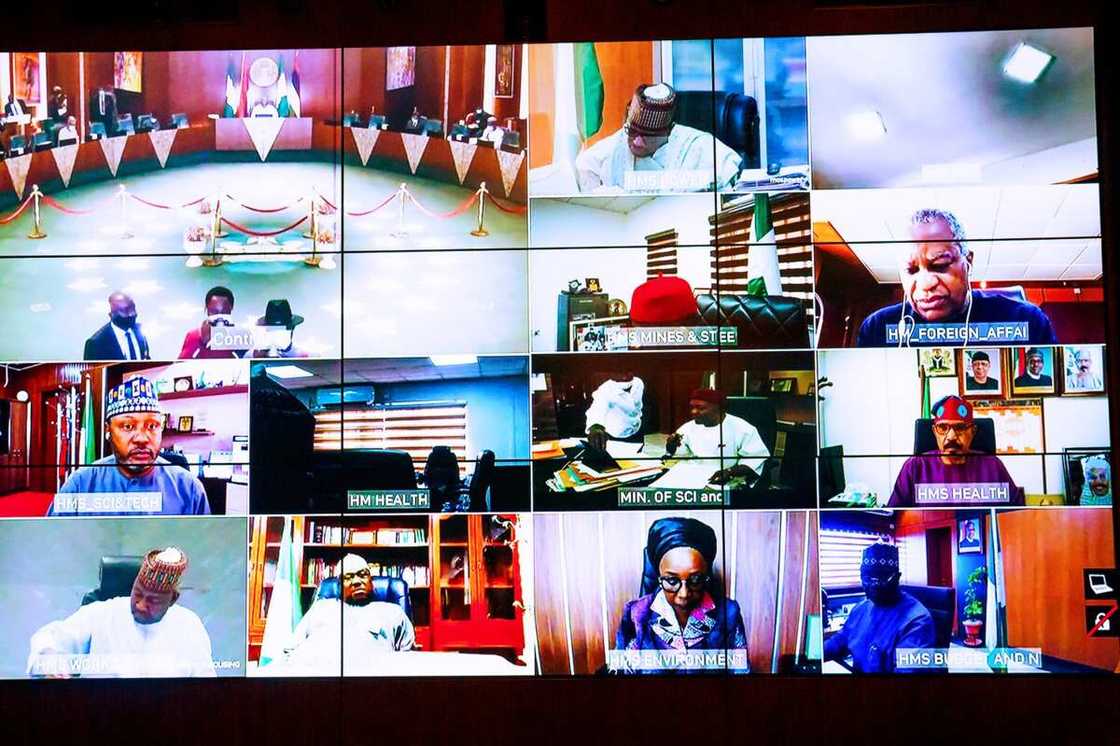 Da duminsa: Hotunan Buhari yana jagorantar zaman majalisar zartaswa na ranar Laraba Da duminsa: Hotunan Buhari yana jagorantar zaman majalisar zartaswa na ranar Laraba