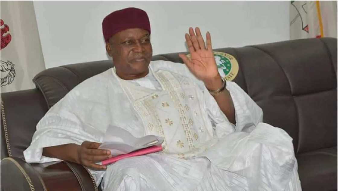 Da Ɗumi-Ɗumi: Hadiman Gwamna Sun Juya Masa Baya, Sun Fice Daga PDP Sun Koma APC