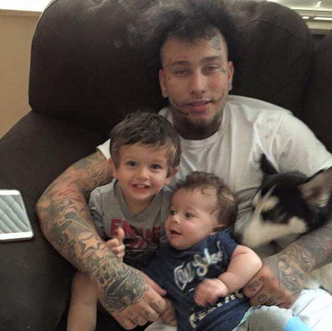 Stitches and his kids Stitches and his kids