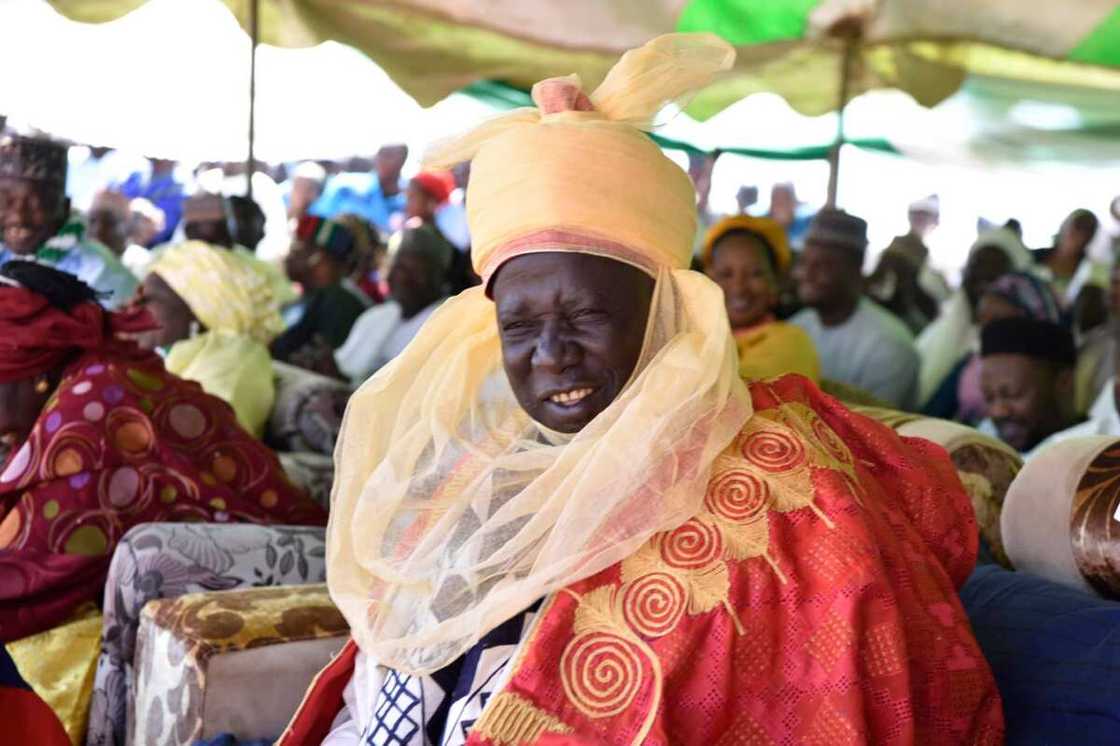 First-Class Traditional Ruler