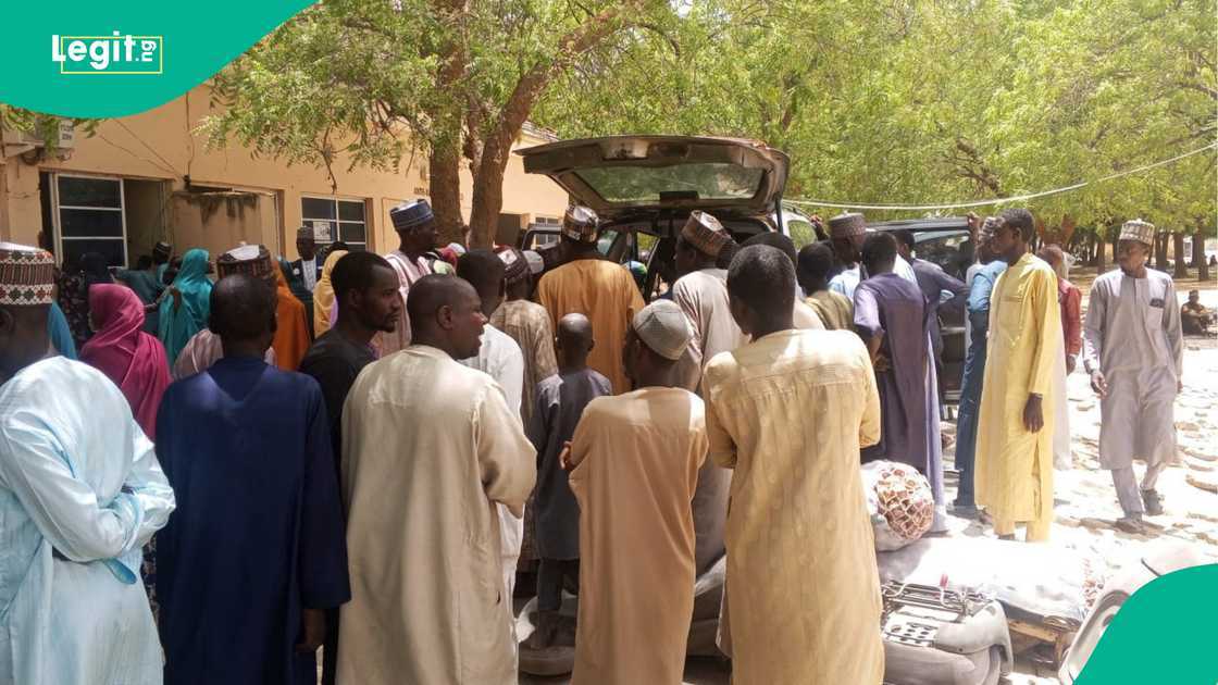 Gwamnatin tarayya ta bayyana cewa za ta gudanar da cikakken bincike kan harin kasuwar Jilli. Gwamnatin tarayya ta bayyana cewa za ta gudanar da cikakken bincike kan harin kasuwar Jilli.