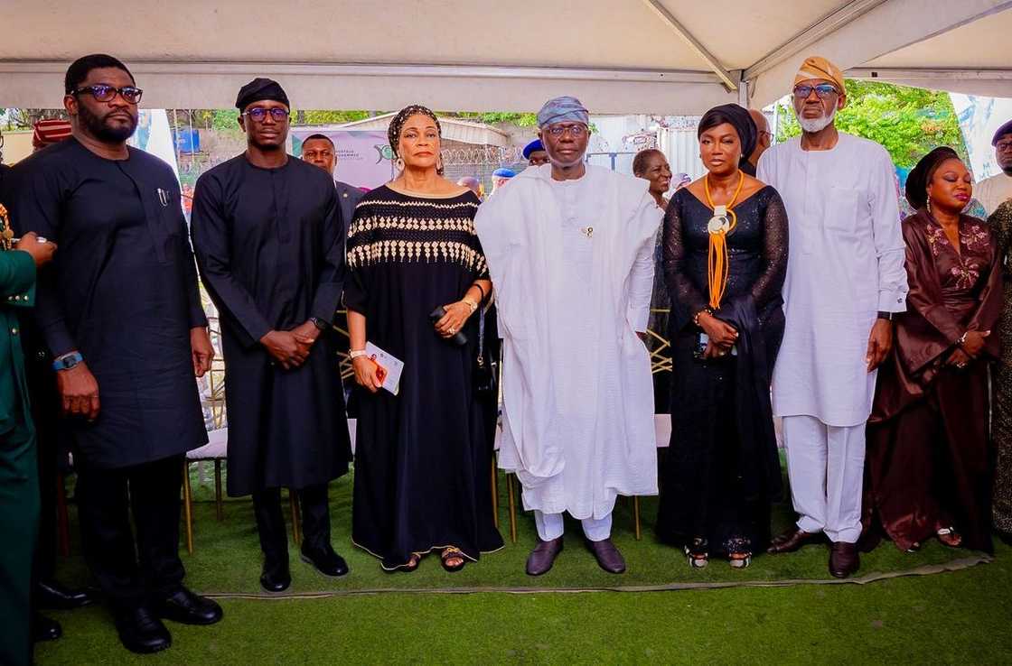 Sanwolu, Family, Others Extol Murtala Muhammed at Solemn Wreath-Laying Ceremony in Lagos Sanwolu, Family, Others Extol Murtala Muhammed at Solemn Wreath-Laying Ceremony in Lagos