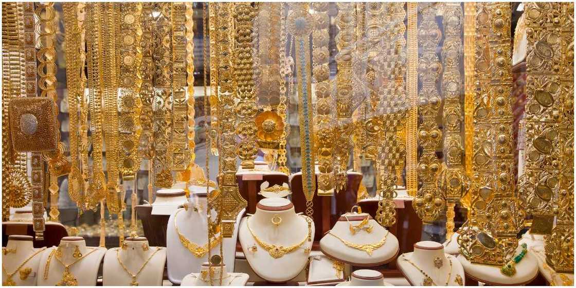 Nigerian banks, FG considering gold jewellery as collateral for small business loan Nigerian banks, FG considering gold jewellery as collateral for small business loan