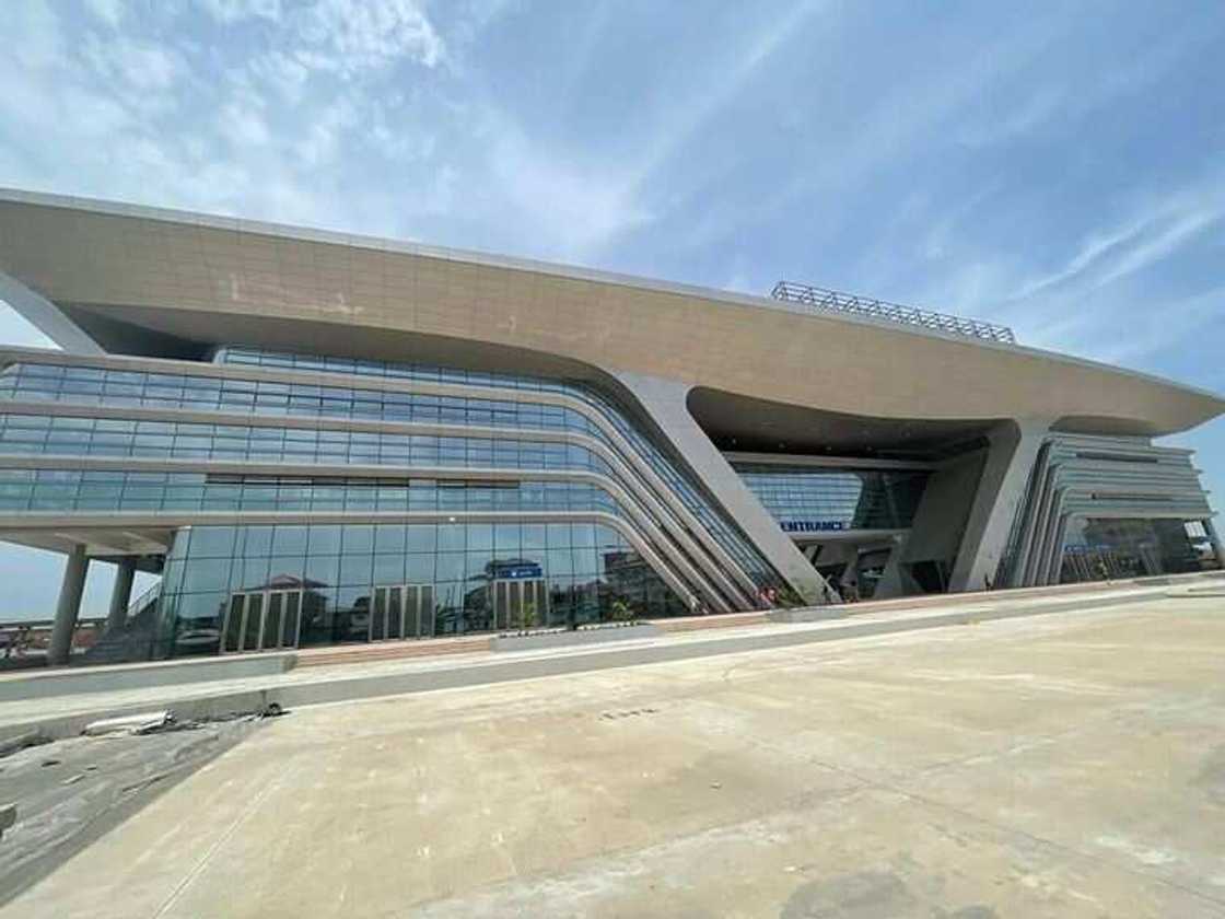 Breaking: Buhari Visits Lagos To Commission Largest Railway Station in West Africa Breaking: Buhari Visits Lagos To Commission Largest Railway Station in West Africa