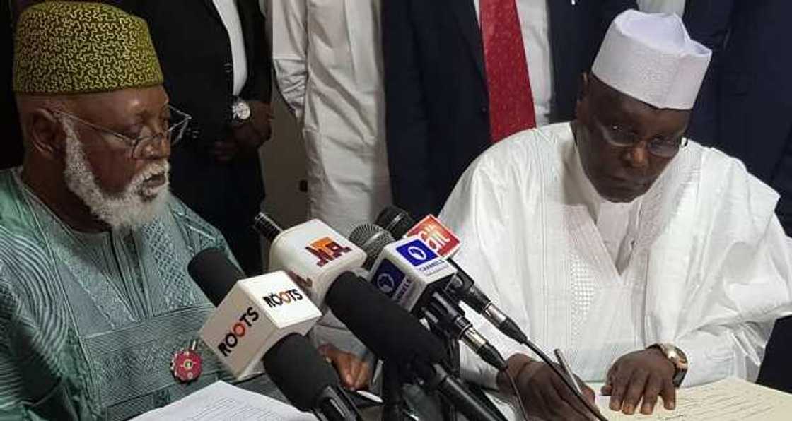Borin kunya ce ta sanya Atiku rattaba hannu kan yarjejeniyar zaman lafiya - APC Borin kunya ce ta sanya Atiku rattaba hannu kan yarjejeniyar zaman lafiya - APC